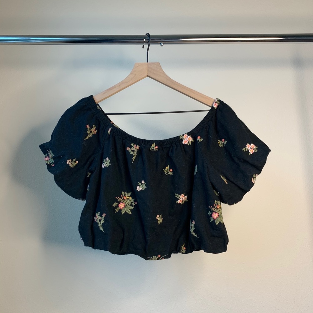 American Eagle Off the Shoulder Top